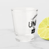 Für Onkel Est bestimmt. 2022 II Schnapsglas (Links)