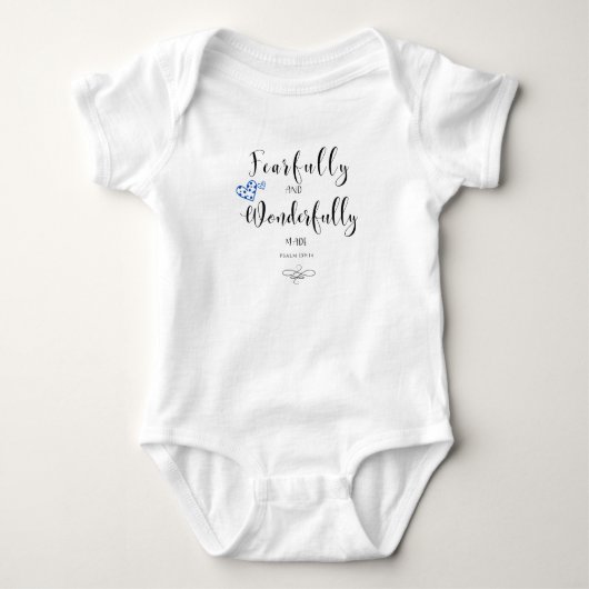 Furcht und wunderbar Made Scripture Baby Anzug Strampler (Vorderseite)