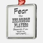 Furcht vor dem Melodeon-Spieler Ornament Aus Metall (Links)