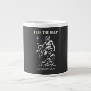 Fürchte die Tiefe – Poseidon Mythisch  Jumbo-Tasse