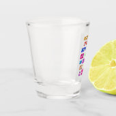 Furchtlos stark und unaufhaltsam ist sie schnapsglas (Links)