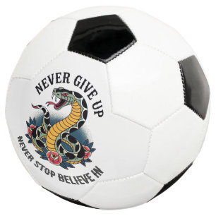 Furchtloser Geist: Kühne Schlange und Rose Kunstwe Fußball
