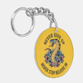 Furchtloser Geist: Kühne Schlange und Rose Kunstwe Schlüsselanhänger (Vorderseite links)