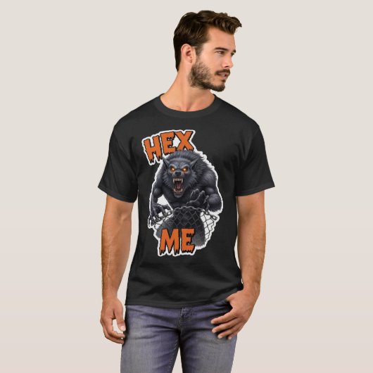 Furious werewolf with glowing eyes and sharp fangs T-Shirt (Vorne ganz)