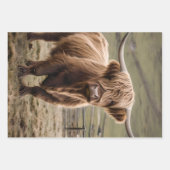 **"Furry Majestät: The Wooly Brown Highland Cow"** Geschenkpapier Set (Vorderseite 2)