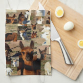 "Furry Moments: An Alpaca Foto Collage" Geschirrtuch (Viertel Falte)