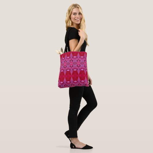 Fuschia Ikat Tasche (Am Model)