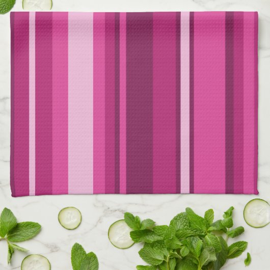 Fuschia-Streifen Handtuch (Gefaltet)
