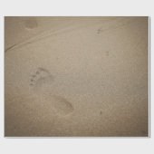 Fußabdrücke auf Sand Geschenkpapier (Flach)
