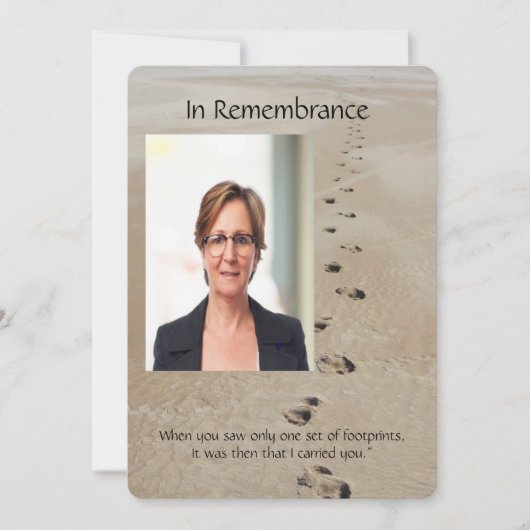 Fußabdrücke im Sand Gedicht Custom Memorial Einladung (Vorderseite)