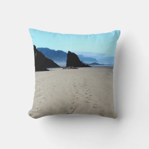 Fußabdrücke im Sand Kissen