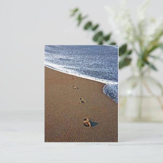 Fußabdrücke in Sand Postkarte (Stehend Vorderseite)