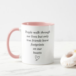 Fußabdrücke über unser Herz Tasse