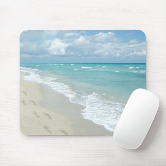 Fußabdrücke von White Sandy Beach, Landschaftlich  Mousepad (Mit Mouse)