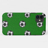 Fußbalball auf dem strukturierten Gras gemustert Case-Mate iPhone Hülle (Rückseite (Horizontal))