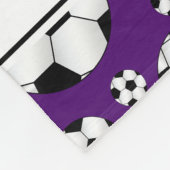 Fußbalball-Weißstreifen des Namespaßes lila Fleecedecke (Ecke)