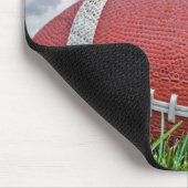 Fußball auf Gras Mousepad (Ecke)