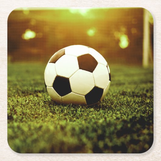 Fußball auf Gras Rechteckiger Pappuntersetzer (Vorderseite)