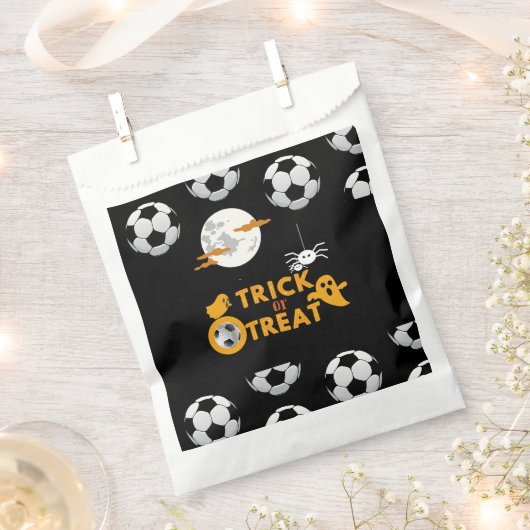 Fußball auf halloween spinnen trick Leckerei Geschenktütchen (Ausgeschnitten)