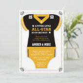 Fußball-Baby-Dusche Einladung, Gold, Black Einladung (Stehend Vorderseite)