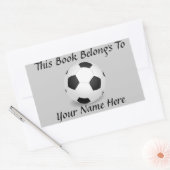 Fußball-Ball auf der Graubündel-Buchnamensplatte Rechteckiger Aufkleber (Umschlag)