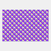 Fußball-Ball mit Hut und Schneeflocken des Weihnac Geschenkpapier Set (Vorderseite)