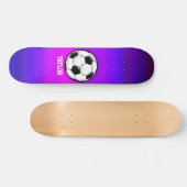 Fußball-Ball; Vibranly Blue und Magenta Skateboard (Horizontal)