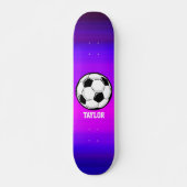 Fußball-Ball; Vibranly Blue und Magenta Skateboard (Vorne)