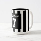 Fußball Black & White Jersey Zweifarbige Tasse (VorderseiteRechts)