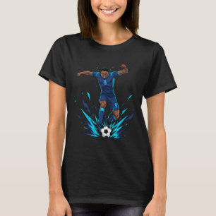 Fußball Blau-Stürmer im Regen auf nassem Boden T-Shirt