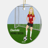 Fußball-Blondine in Rot Keramik Ornament (Links)