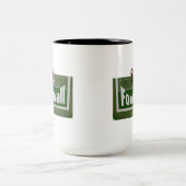 Fußball-Design Zweifarbige Tasse (Mittel)