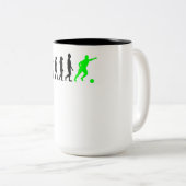 Fußball-Evolution (Grün) Zweifarbige Tasse (VorderseiteRechts)