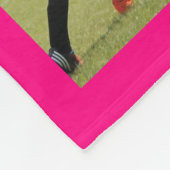 Fußball Fuchsia mit Spielername Fleecedecke (Ecke)