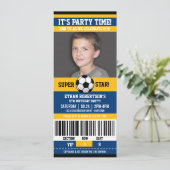 Fußball-Geburtstagsfoto-Vorlage Einladung (Stehend Vorderseite)