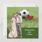 Fußball-Hochzeit Thema mit Ball auf Grün Einladung (Vorderseite)
