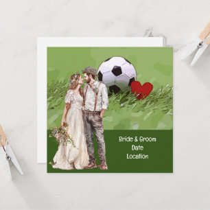 Fußball-Hochzeit Thema mit Ball auf Grün Einladung