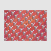 Fußball in Weihnachtsmannmütze über Rot Seidenpapier (Vorderseite)