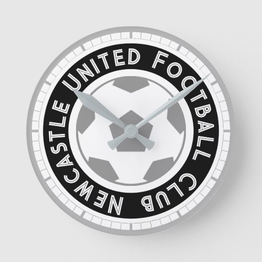 Fußball-Lüfter oder Fußball-Unterstützer. Fußballc Runde Wanduhr (Vorderseite)