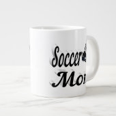 Fußball-Mama Halbtext Riesenkaffee Tasse (Vorderseite Rechts)