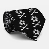 Fußball mit gekreuzten Knochen Krawatte (Gerollt)
