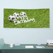 Fußball mit Happy Birthday Wort auf Grün  Banner (Messe)