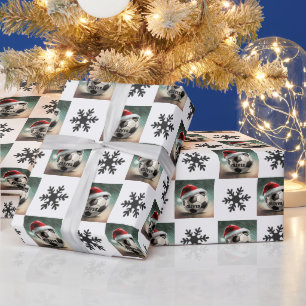 Fußball mit roter Santa-Mütze Schneeflocke Name Geschenkpapier