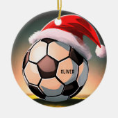 Fußball mit Roter Weihnachtsmannmütze Weihnachten Keramik Ornament (Vorne)