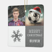 Fußball mit Weihnachtsmannmütze Snowflake Foto Keramikornament (Links)