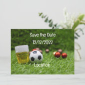 Fußball Save the Date mit Ball und Bier-Party Einladung (Stehend Vorderseite)