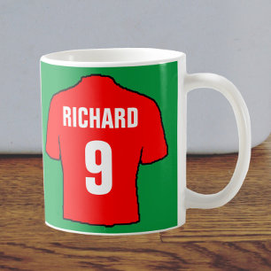 Fußball Shirt-Design in rot. Kaffeetasse