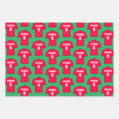 Fußball-Shirt in roten Umschlagpapier-Blättern Geschenkpapier Set (Vorderseite)