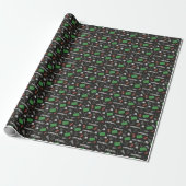 Fußball Spaß auf schwarz Geschenkpapier (Ungerollt)