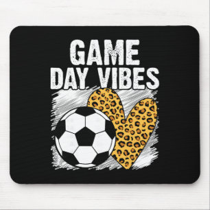 Fußball-Spieltag-Vibes Leopard Fußball-Mama Spielt Mousepad